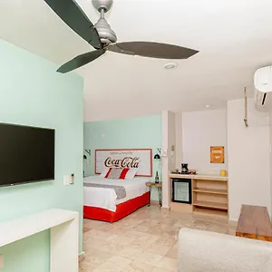 koox-downtown-family-boutique-hotel-playa-del-carmen.allrivieramayahotels.com/