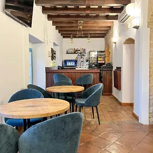 hotel-servilia.es-andalucia.com/